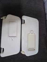 شمسيات اكسنت بيجي • ترايش اكسنت سلفر • توصيل لجميع المحافظات