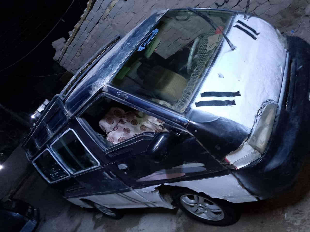 هونداي مديل ٩٦ السنوية ساقطة ٢٠٠١ عليها غرامات ٤٠ الف فقط راعيهة ما اندلة محرك ونجي كير اوتوماتيك الاتصال على الرقم *********** ذي قار الفهود السعر النهائي ١٢$ ابيع كوم حديد !!!!
