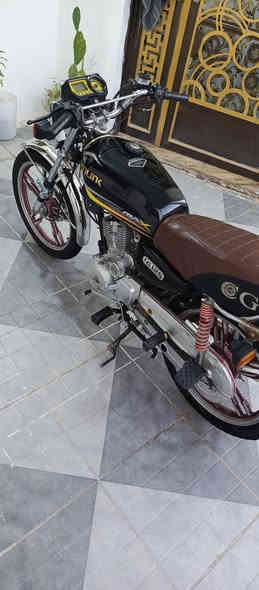 دراجه سافان مديل عشرين معمره تعمير كامل مابهه اي نقص مكاني العزيزيه قرب الكليه‏***********
