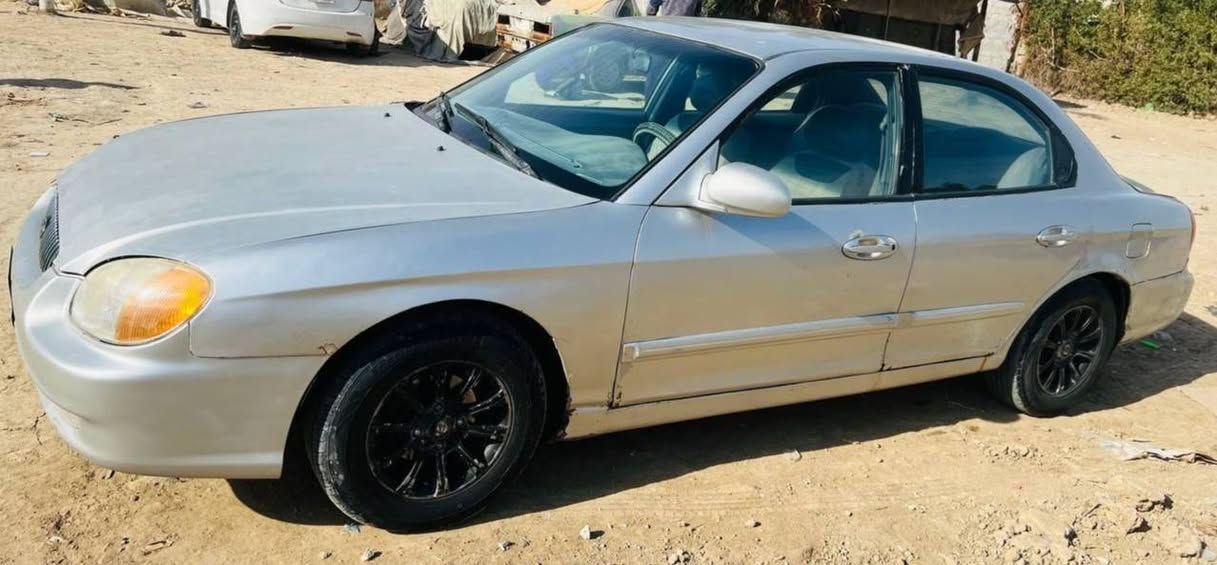 السلام عليكم من رخصة الادمن سوناتا وفود 2001تحويل مباشر السياره جاهزه من كلشي تبريد شغال السعر(38)وبيه مجال مكان  بابل الاستفسار على الرقم***********
