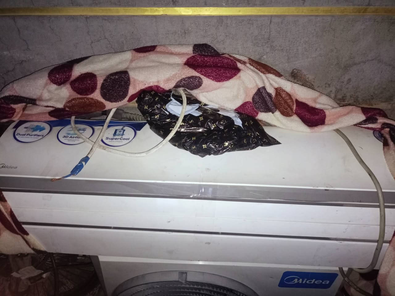 سلام عليكم سبلت للبيع شرط الشغل والفحص ميديا 2طن غاز بي نقص تعلاكة الداخلية والبوري تك مكسور نظيف ما داخل تصليح وما مستعمل اهواي عنوان بغداد 400 الف وبي مجال


**إذا كنت صاحب هذا الإعلان وتريد حذفه لأي سبب، رجاءا أرسل رسالة إلى الدعم الفني**