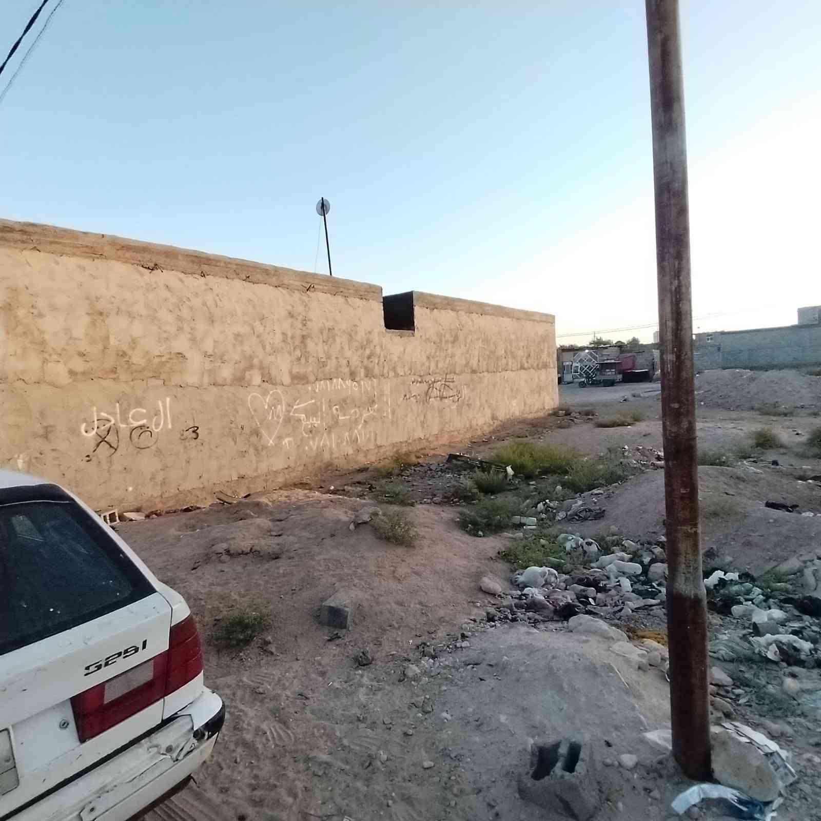 مساحتها ٢٠٠ متر (الوجه ١٠ النزال ٢٠ )
العنوان البراكية شارع معمل الاسمنت للاستفسار الاتصال ع الرقم  ***********
