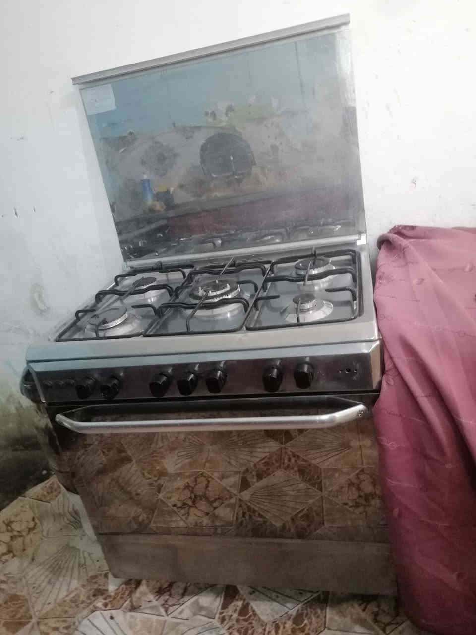 طباخات للبيع واحد مصري ثاني ١٧٠ ثاني تركي ١٣٠ شراي دخل خاص عنوان الديوانيه حي عسكري قرب مدرسة العراق *********** شراي
