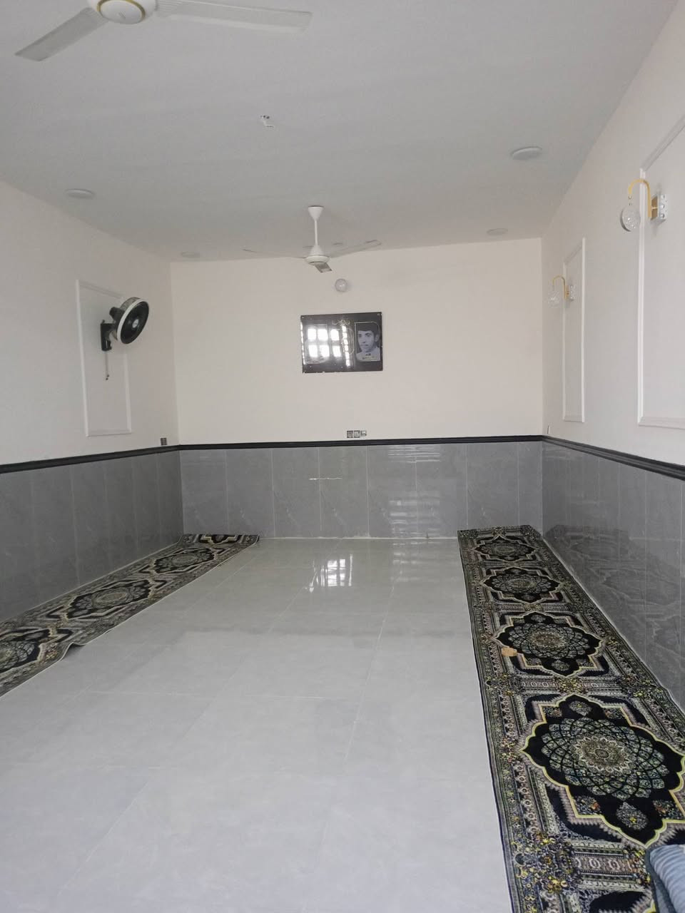 بيت بحي لحريه قريب على لشعبه لقديمه بناء جديد مساحه275 مطلوب سكان تقريب 28 مليون ستفسار 
*********** وتساب شقال
