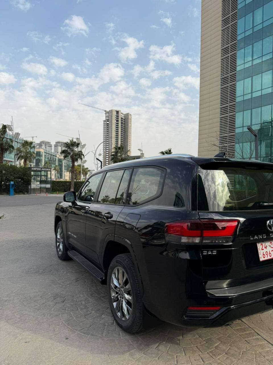 لاندكروزر GXR 2025 فول مواصفات 
كلين تايتل – ما بيها أي شي
دعامة دعامة بشرط
سيارة شركة جيهان
ماشية بس 3,000 كم
نظيفة جداً جداً
أنا مستلمها زيرو بنفسي

🟪 السعر  :: الطلب في التعليقات ويوصلك مباشرة ✍️ 📩

السيارة زيرو
كلشي بيها بشرط

أرقام المالك:
***********
***********
