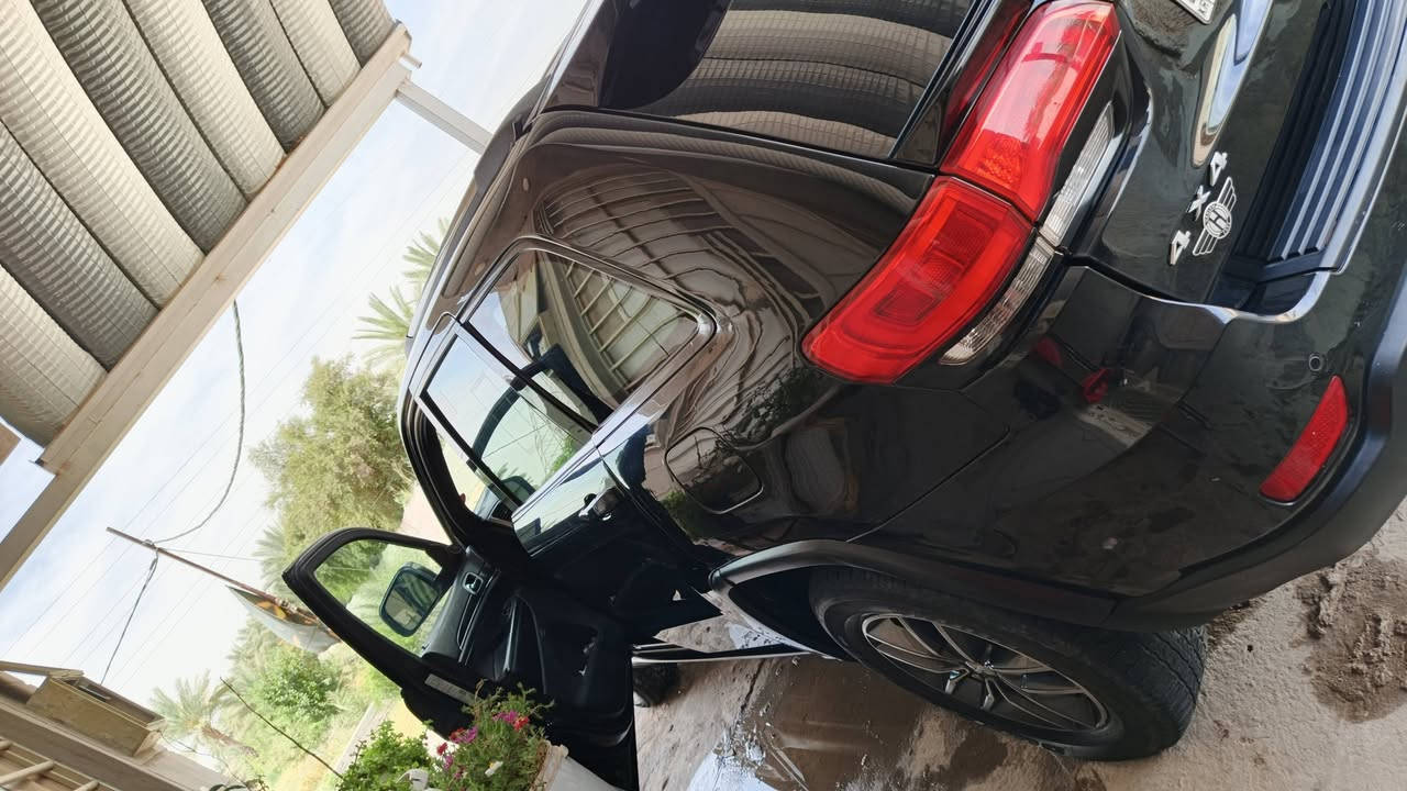 جيب موديل ١٨
رقم سليمانية تحويل وكالة 
رقم جديد اوربي
فول مواصفات 
حادث جاملغ وبنيد 
وجاملغ الثاني الخشم
وبيه هلال خلفي صبغ بدون دواخل
بنراما
جلد
كشنات كهرباء
خزن ميموري
حساسات
فور ويل
بصمه
تشغيل عن بعد 
تحكمات
شاشه جبيره
كامره
لايت كله زنون
لدات 
مكينه ٦ سلندر بدون دونز بإنزين عادي
كير مكينه حداديه مكلفولات
 تايرات جديدة
مكان حله
السعر ١٧٩ 
الشراي يتصل بدون خاص مكلف بالنشر
***********
