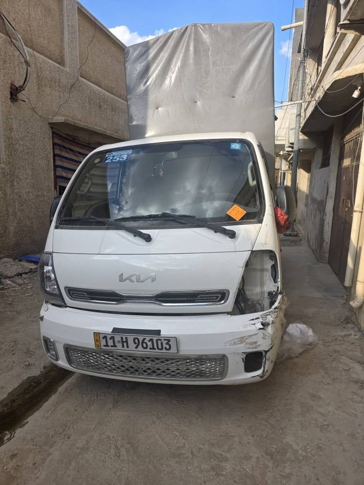 كية حمل للبيع موديل 2025
رقم بغداد باسمي تحويل مباشر 
ماشية 17كيلو متر بعدها زيرو استعمال شخصي 
مكفولة كفالة عامة فقط ظرر بسيط بل دعامية الامامية 
المازدة البلوجكتر موجود فقط الدعامية مثل ما واظح بل صور 
كية ابيعها كاملة من كلشي محجر عالي دوشمة جديدة اي نقص مابيها بل عافية على الي ياخذها 
السعر 160 شراي اتصل (***********)
مكاني بغداد الغدير قرب ساحة ميسلون بغداد, العراق
