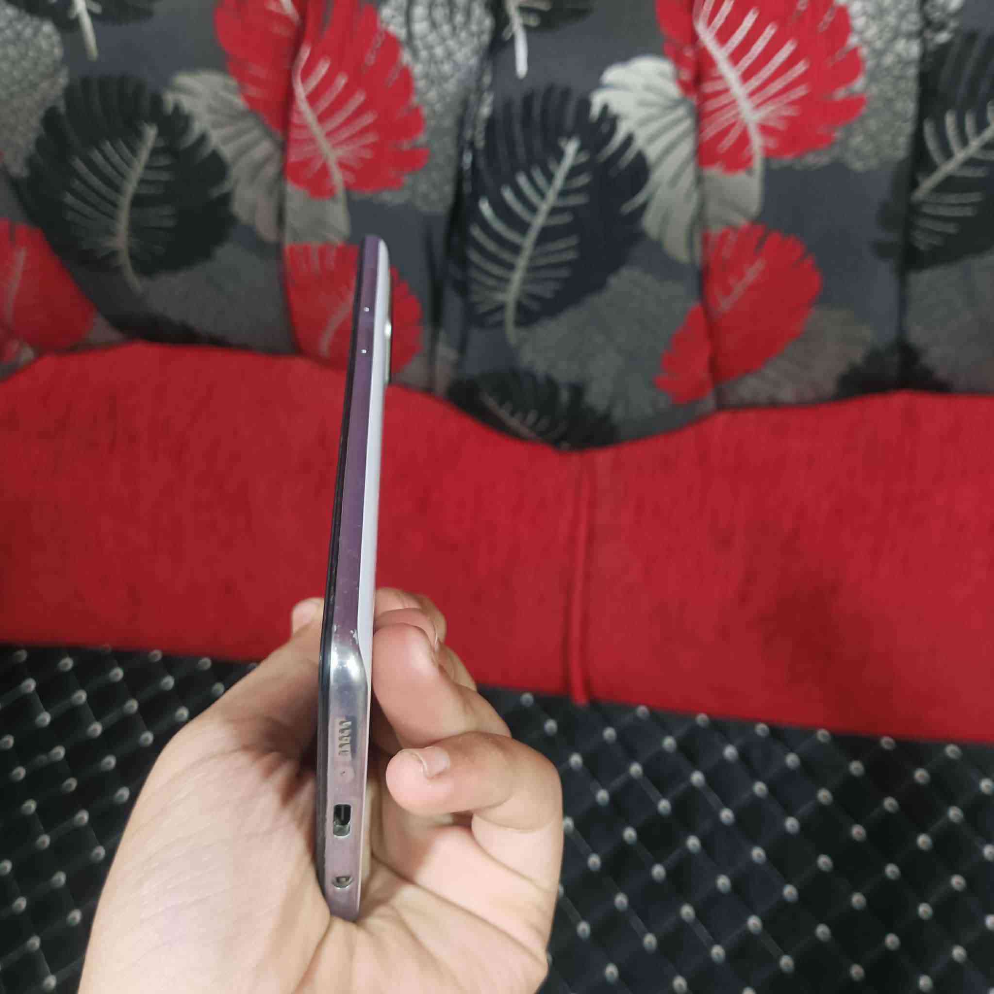 السلام عليكم
اندرويد A71

ذاكرة 128

رام 8

بطاريه 4500

الجهاز ما بي ايي خلل فقط طبع بل شاشه مثل ما اموضحه بل صور بس ما امئثر بل استخدام 

السعر 130 وبي مجال للطيبين 

الرقم.*********** متوفر واتساب
