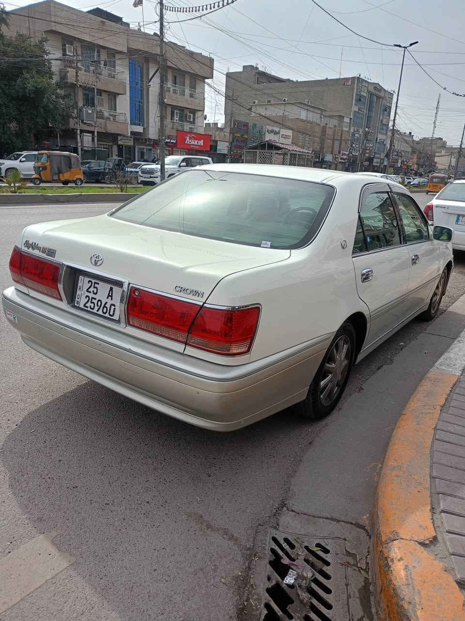 سلام عليكم ملكه 2003 مكفوله من صبغ وضربه والكص سياره 3دكم  والعيب الشرعي با اسمي شاصي 75 قرار 48 كريستال تحوير نجف فوك وجوه رقم كركوك انكليزي سياره بيها طعجه بالبنيد وبدلته بلادي والبنيد موجود طعجه ترجع بارد لاغير سياره جاهزه وحلوه من كلشي العنوان بغداد الشعب رقم الهاتف. ***********
