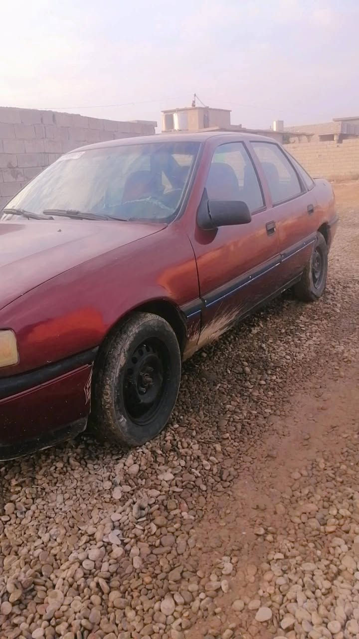 السلام عليكم اوبل فكترا للبيع موديل 92 حجم 18 كير ومحرك بشرك رقم صلاح الدين دولي السعر 38 وبيها مجال بسيط للتواصل ***********
