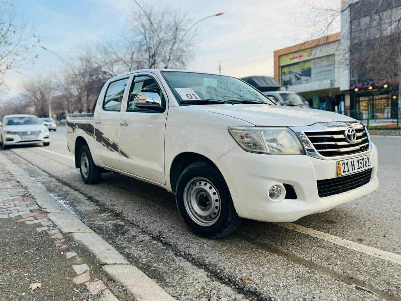 مەرزیە   ٢٠١٣. پارچەرەش لەسەر ساخە
گێر و مەکینە ئەکسل. کامل بەشەرت مەکینە بەس قەپاخ کرایتەوە .

١٥٠ هەزار  رۆشتوە نمونە لەجوانی رەقەموو سەنەوی تا ٢٠٣٠ نوێیە .

نرغ: 168 و مەجاڵ .

*********** 

شوێن . سۆران
