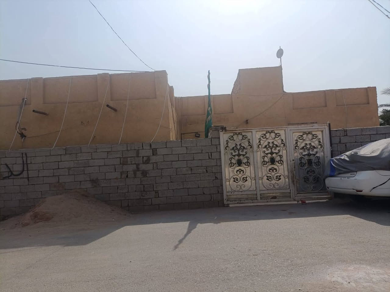 بيت البيع مساحه 300 واقع حال الستفسار اتصل عله رقم 
***********
