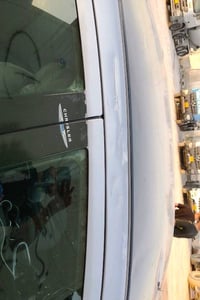 اخوان سلام عليكم ورحمه الله وبركاته عندي هاي سيارة للبيع كرايسلر للبيع...