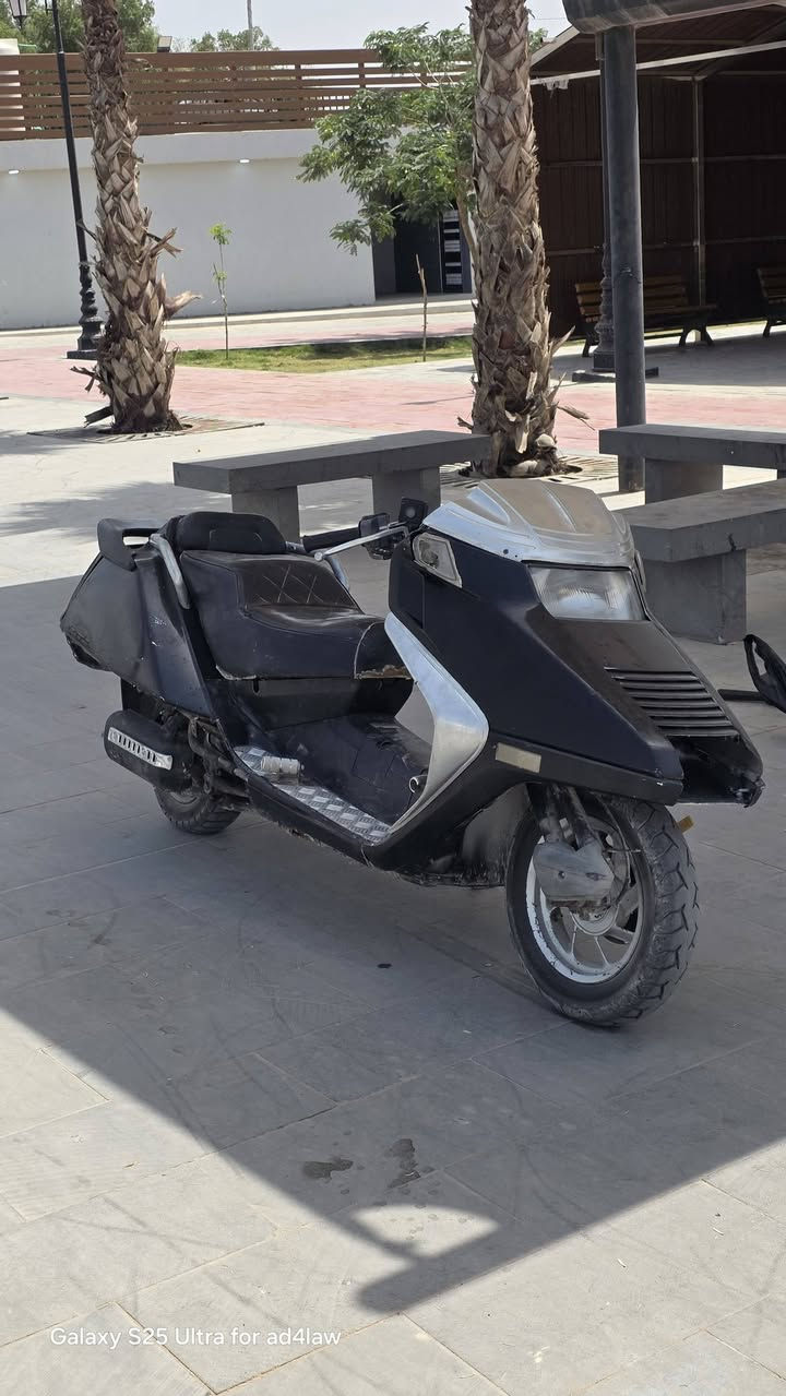فقط بيع
للبيع فيوجن cn250 مستعجل ع البيع 
دراجه مال جناي محرك شرط بلادي مفتوح فقط تبديل زنجيل لا تنقيص لا تبخير دراجه كامله وكل شي شغال صالنصه جديده تايرات جدد تبديلة دهن ومي راديتر 
السعر مال متوازي 500 مو سعرها بس متوازي قفل🔐 
***********
