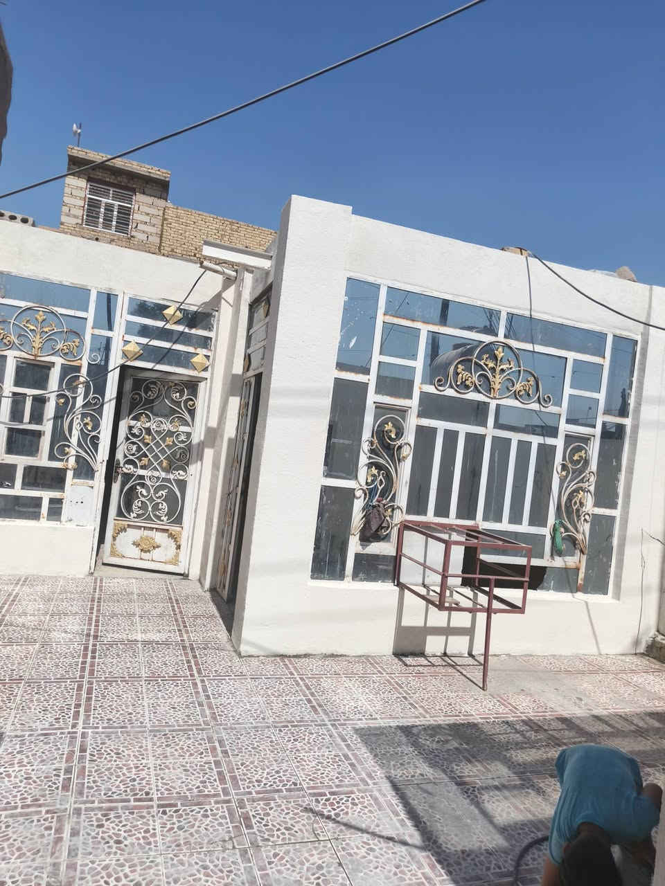 يالله بيت للبيع طابو صرف مساحته 140
مكانه حي الحسين قرب مولد فيصل سعره 48وبي مجال  رقم الهاتف ***********
