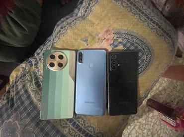 السلام عليكم أجهزة عدد 4 مراوس ب ايفون ١١ او ١٢ ونطي فرق على كد ١٠٠ 
a52 سامسونك كلكسي ذاكره ١٢٨ نضيف
a11 عدد ثنين جديدااتتت كلش دبل شريحه
تكنو كامون دبل شريحة ٢٥٦ جديد بل ونضيف للمراوس فقط ملاحظه ال a 11 الثاني اني جاي استخدمة يعني ما مصورة *********** ملاحظه نهائيا ما متواجد عل واتساب فقط ماسنجر ورقم
