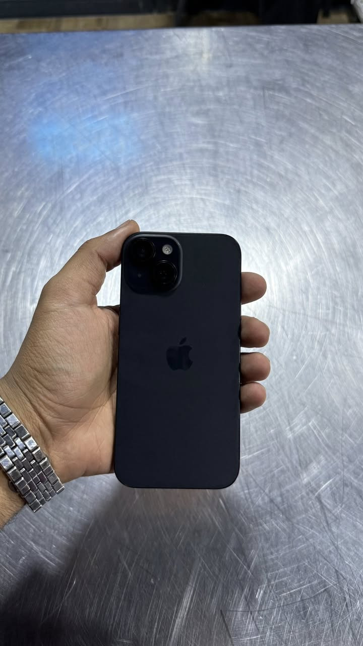 السلام عليكم 
15 عادي ذاكرة 128 بطارية 86 ماستر خلص الضمان قبل 6 اشهر مستعجل على بيعته السعر جوة السوك رايدة ب٥٥٠ الف مكاني بغداد بوابة العراق ***********
