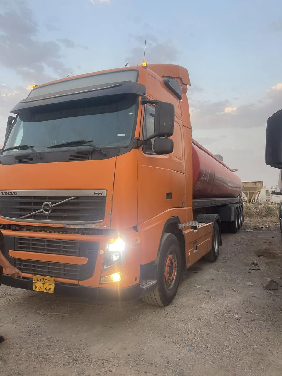 فالفو FH/420 كير اوتماتيك قمارة 3 خطوط صهريج كامل تانكي توركي 3 دناكير دبل تاير بيها طوناج سنوية جديد تخم تاير راس وعربانة جديد قمارة بدون صبغ وبلادية سيارة مكفولة كفالة عامة 

موديل / 2010

السعر / 420$

اوقات الاتصال من ساعة 9:00 صباحاً حتى ساعة 8:00 مساءاً

***********

***********

***********

عنوان / كركوك معارض شارع المطار مقابل جسر واحد حزيران

معرض الرافدين المركزي للسيارات الثقيلة
