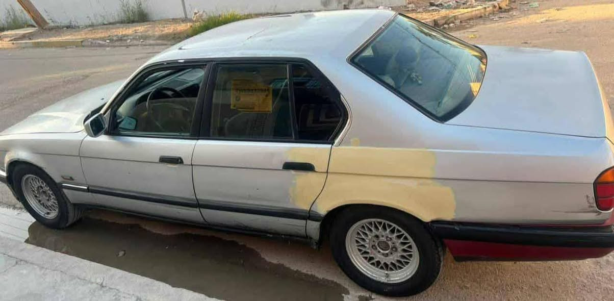 سلام عليكم بي ام 8 سلندر حجم 730 موديل 94 رقم بغداد انكليزي بااسمي سنويه لغايه 31 محرك وكير وتبريد مكفولات فول مواصفات سلايت طكتين دبل ايرباك برده خلفيه بجم عريض تخم تاير جديد السعر 48 وبيها مجال قليل عنوان بغداد *********** راسلني واتساب وتدلل
