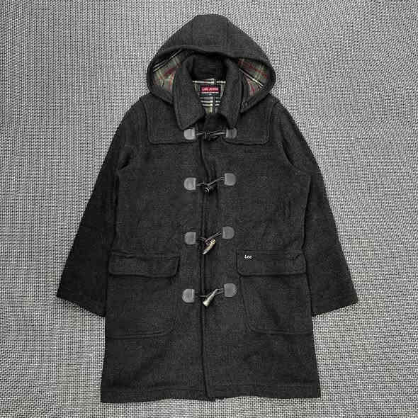 السلام عليكم اخوان من رخصه الادمن شلعه شي ان التفاصيل بالفيديو سعر القطعه ألفين دينار مكاني البصره ***********
