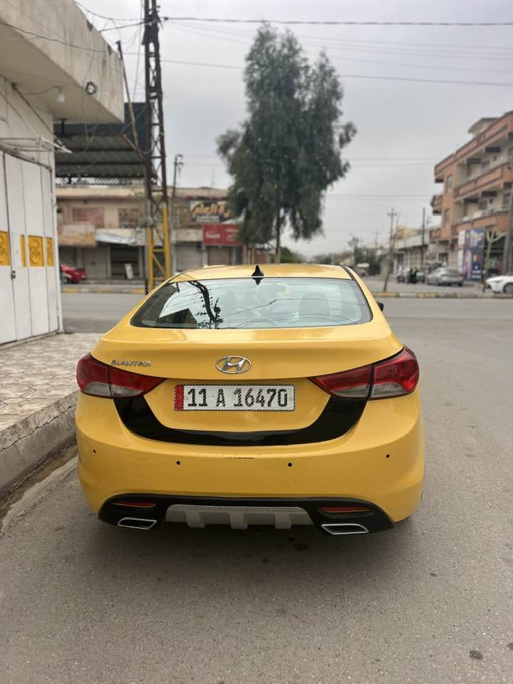 السلام عليكم 
النترا 2012 رقم بغداد بطاقة بانزين بيها محرك 1800 دوش كير اوتوماتيك تخم تاير جديد ليبل واحد ما عدا البنيد داخل نظيف محرك بي خيط بخار شرط التحويل مكاني كركوك سعر 95 وبيها مجال للاستفسار ***********/***********
