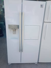 ثلاجة ومجمدة ماركه  ديفو 28 قدم 👣 سعر  375  مع ضمان شهر للتواصل 078599...