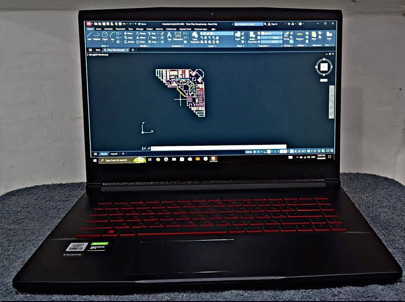 السلام عليكم 
لابتوب كيمنك للبيع 
لابتوب MSI GF63 Thin    (جيل العاشر) للبيع 
المعالج core i7 -10750H (الجيل عاشر)
الرام  (ddr4)  حجم 16GB  قابل للتطوير
الهارد (Ssd)   حجم 512 كيكا
 من اسرع انواع الهاردات
كرت الشاشة الخارجي (Nvidia Geforce GTX 1660 Ti ) حجم 6 كيكا
الشاشه حجم 15.6 انج 144 هيرتز ضد التوهج  والانعكاس 
نظافة تصل الى 98% 
باتري ليثيوم 6 خلايا شحن سريع 135 واط وشاحنته الاصليه 
  كيبورد ضوئي ليزري وبيهه منفذ تايب سي ورام وسيم كرت وكامره دقة 1080 الحاسبه مستخدمه شي قليل شخط واحد ‏ مابيه
بطارية 4 ساعات أو اكثر وحسب الاستخدام 
 بطارية قوية 🔋
  ‏وزن الابتوب خفيف ومناسب للتنقل
  ‏+
  ‏هدية 🎁
(ماوس+شاحنة اصلية 135W شحن سريع)
+++
هدية مع الابتوب 
2 العاب +لعبة ببجي 120 فريم
  ‏+
برامج
Microsoft office 2025
AUTOCAD 2025
PHOTOSHOP 2025
وافق ادمن❤️❤️
السعر 750  الف


**إذا كنت صاحب هذا الإعلان وتريد حذفه لأي سبب، رجاءا أرسل رسالة إلى الدعم الفني**