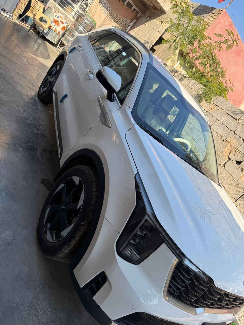 ‏كيا سورنتو موديل 2024 السيارة حلوة ونظيفة موهان شركة خمس سنوات سيارة ماشية
26الف
‏سيارة كلش حلوة بيها طخة بالبنيد سارة مواصفاتها معروفة فول ما عدا بانوراما  عوان السيارة بغداد الحسينية المعامل سيارة باسمي تحويل ثاني يوم رقم الهاتف ‎077 114 80085 سعر السيارة 305$
