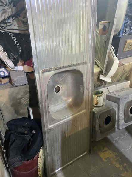 غراض للبيع كلمن وسعره ***********
