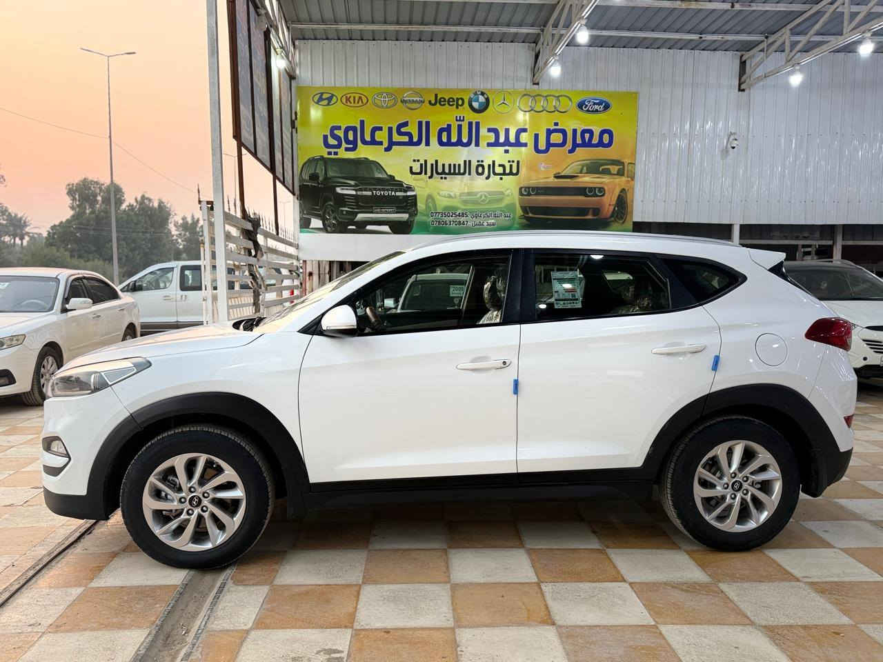 السلام عليكم 

توسان 2016 خليجي كفاله عامه 

السياره جديده وجاهزه كير مكينه حداديه 

تخم تاير تبريد شرط جاهزه من كلشي 

رقم بابل الجديد شرط تحويل 

السعر 168 وبيه مجال حق الجيه 

العنوان بابل شوملي 

تفاصيل   ***********
