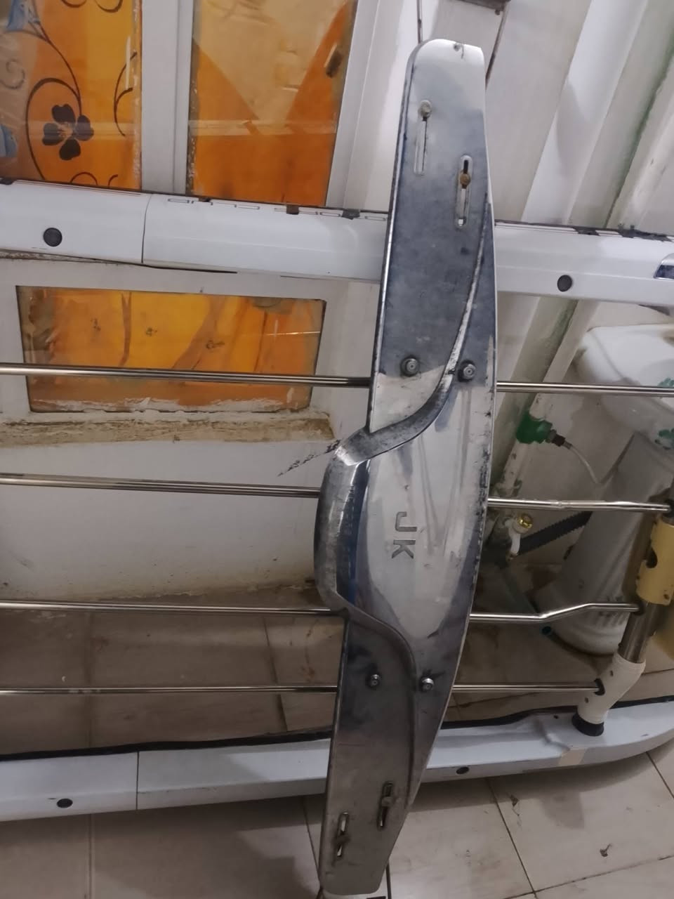 سڵــاو ئەوبانە فاڕە بۆفرۆشتن  شوێنی  گوڵۆپەکانی ئیشدەکات  .....ئەونیکڵەیش   بۆ فرۆشتن
