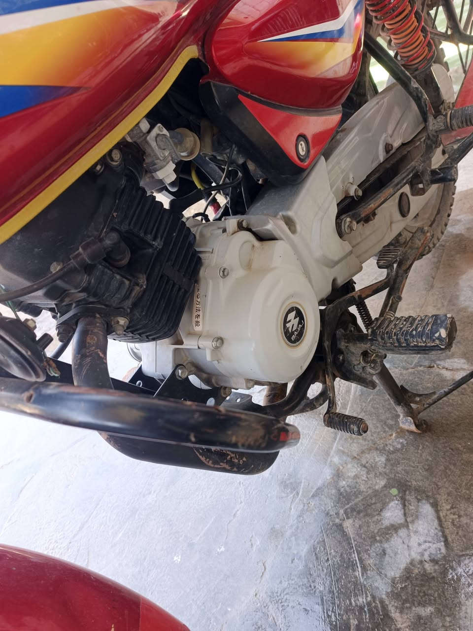 سلام عليكم دراجة بوكسر موديل ٢٣لماكن ديالى بعقوبة لسعر ١٤٠٠ وبي مجال ***********
