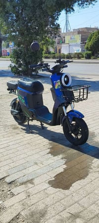 دراجة R9 للبيع نضيفة  بطاريات العدد 5 مستعمله 5 اشهر ربط بلوتوث 4 نمر ...