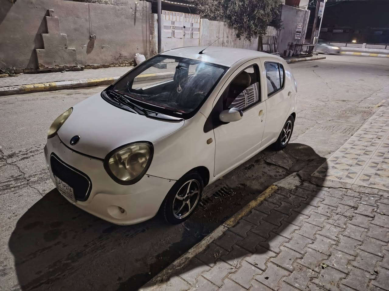 سلام عليكم سياره جيلي باندا سياره كير و محرك كفاله عامه سياره نضيفه
السياره تحويل ثاني يوم سياره نضيفه تبريد شغال عوزه قايش صدر امامي و خلفي السعر 48وبيه مجال 
رقم الهاتف ‏‪***********‬‏
