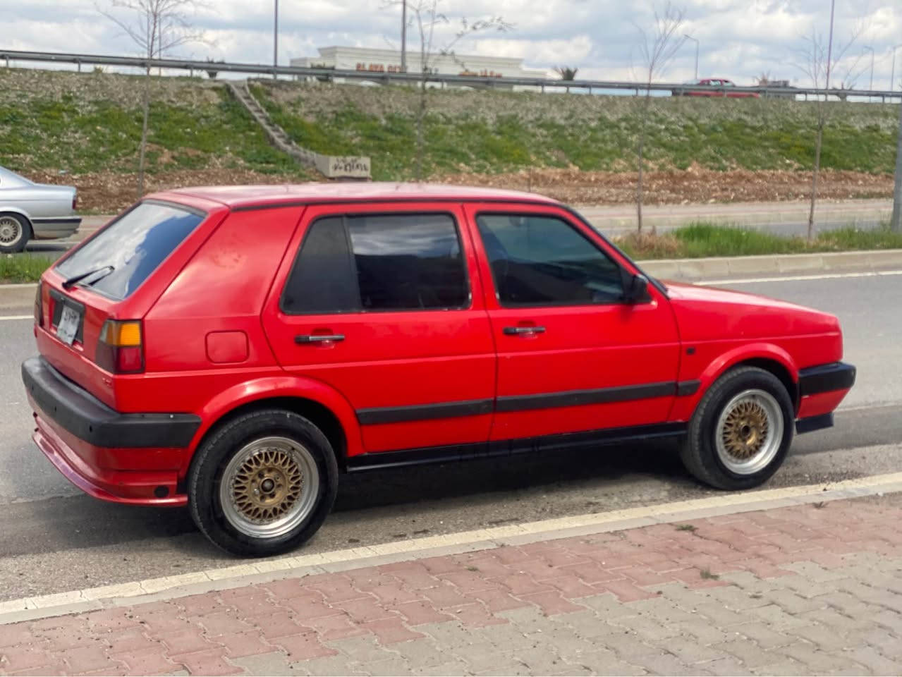 بؤ فروشتن يان كورينه وه پاكانه ي بؤ كرايه أربيل, العراق


**إذا كنت صاحب هذا الإعلان وتريد حذفه لأي سبب، رجاءا أرسل رسالة إلى الدعم الفني**