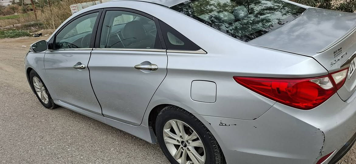 السلام عليكم سوناته ٢٠١٤ امريكي مكفوله كفاله عامه من الصبغ ولبارد محرك ٢٤٠٠ جديد حاويه صدر امامي خلفي جديد تخم تاير سنويه ٢٩ بغداد
السعر ١١٥ بيها مجال للشراي 
مكاني بعقوبه تقاطع لقدس
***********
