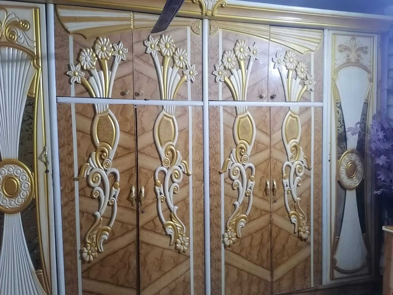 غرفة نوم الي بيع سعر 600وبيها مجال


**إذا كنت صاحب هذا الإعلان وتريد حذفه لأي سبب، رجاءا أرسل رسالة إلى الدعم الفني**