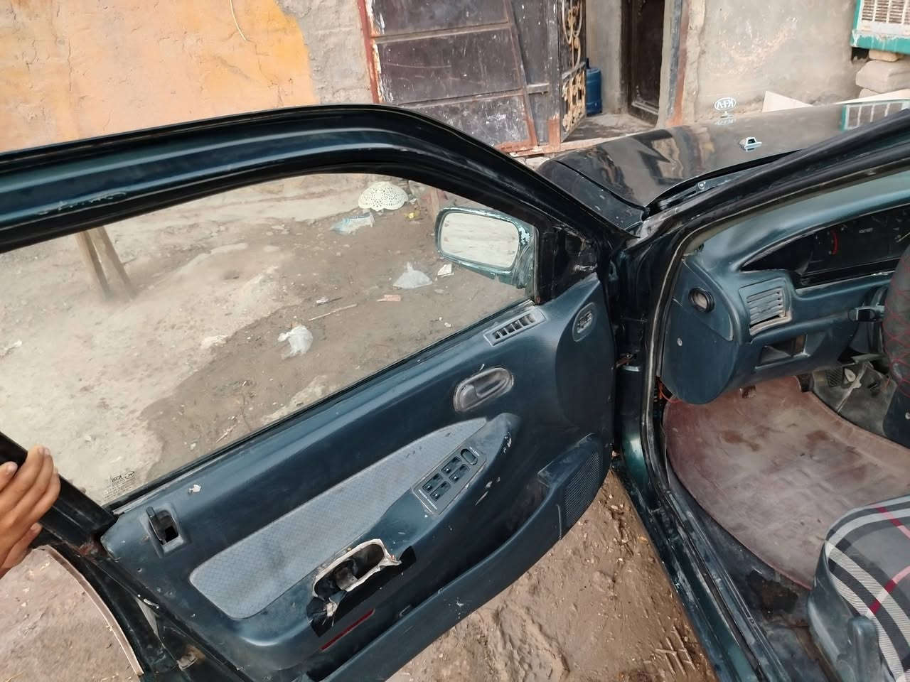 سلام عليكم كيه سيفيا موديل ٩٤ رقم نكليزي بابل سيارة كاطعه نار المكان  كربلاء المقدسة، ***********
