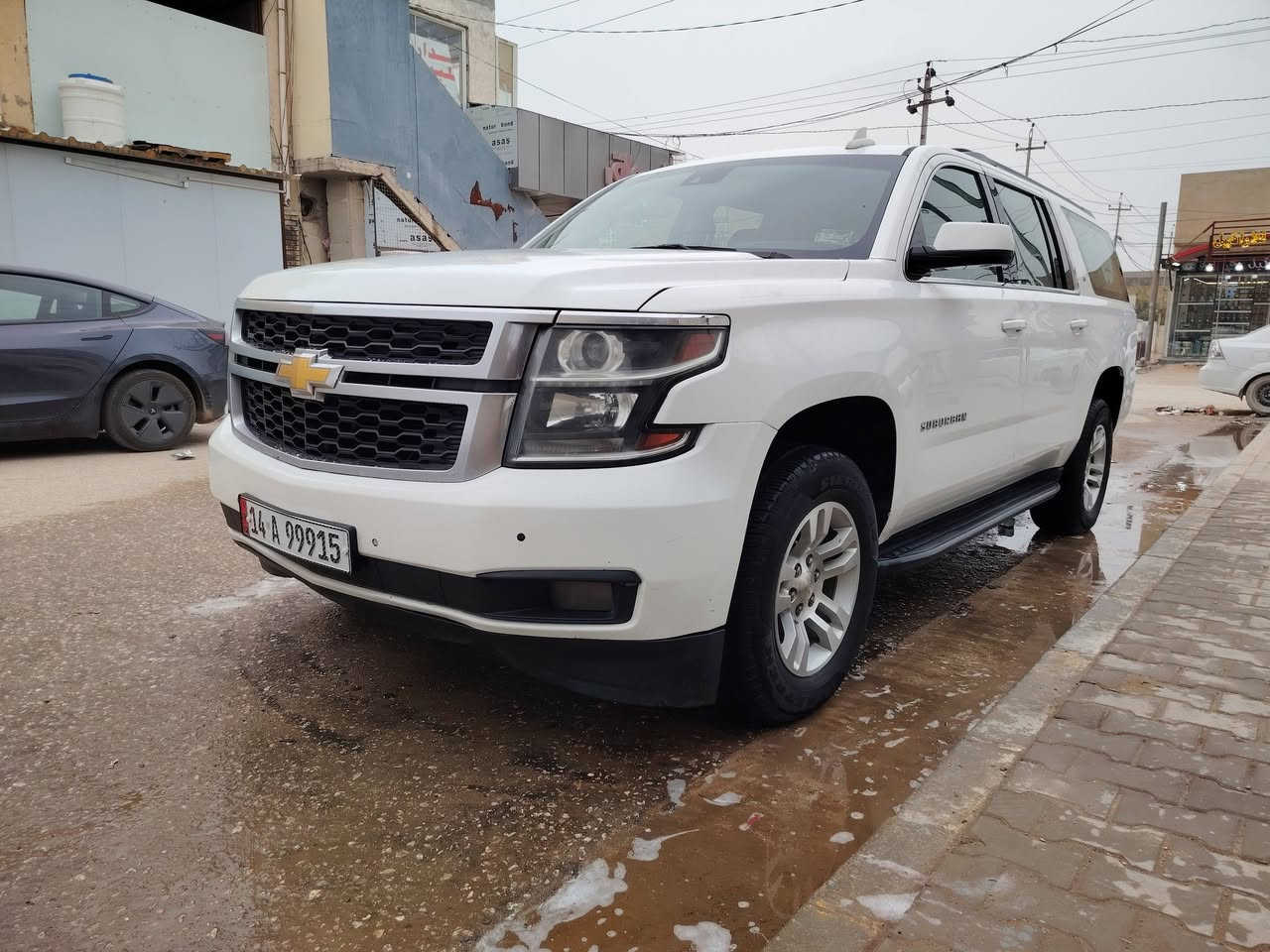 سلام عليكم تاهو مديل ١٨ فول مواصفات فول واحد ع واحدسياره وارد أمريكي مابيه حادث فقط بنيد بدل اثر حالوب سياره جاهزه ع اخر حبايه خطه نجف بصره السعر ٢٧٥ وبيه مجال *********** العنوان النجف
