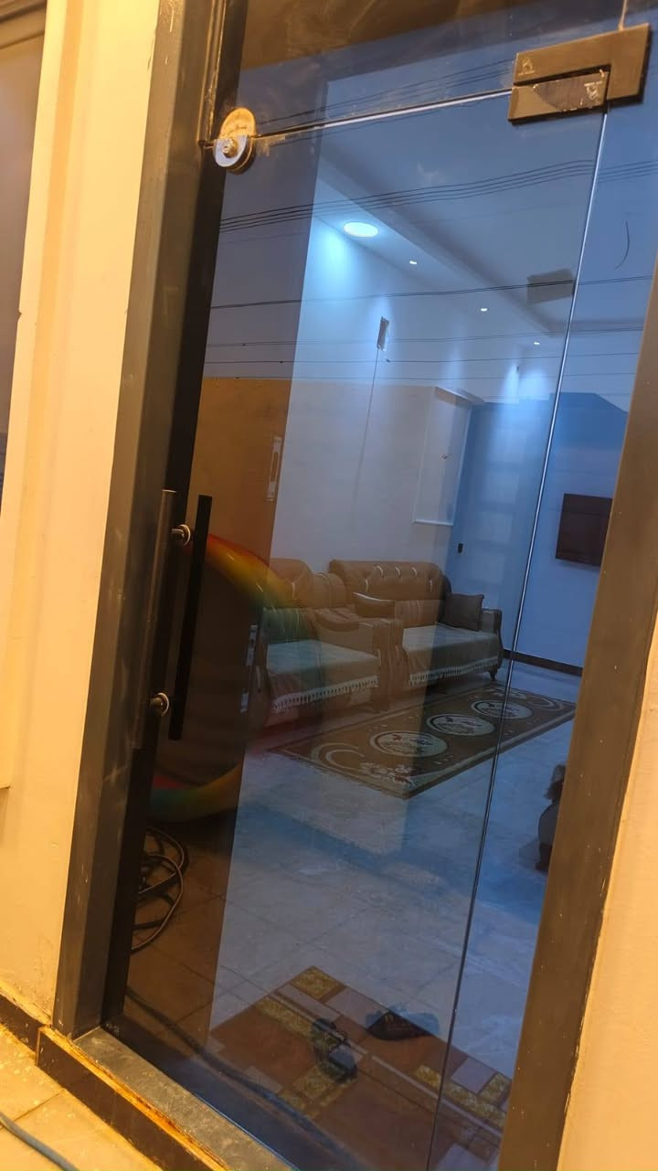 جام خانة للبيع السعر ١٦٠ الف نظيفة جدآ شراي اتصل على رقم واتساب ***********
