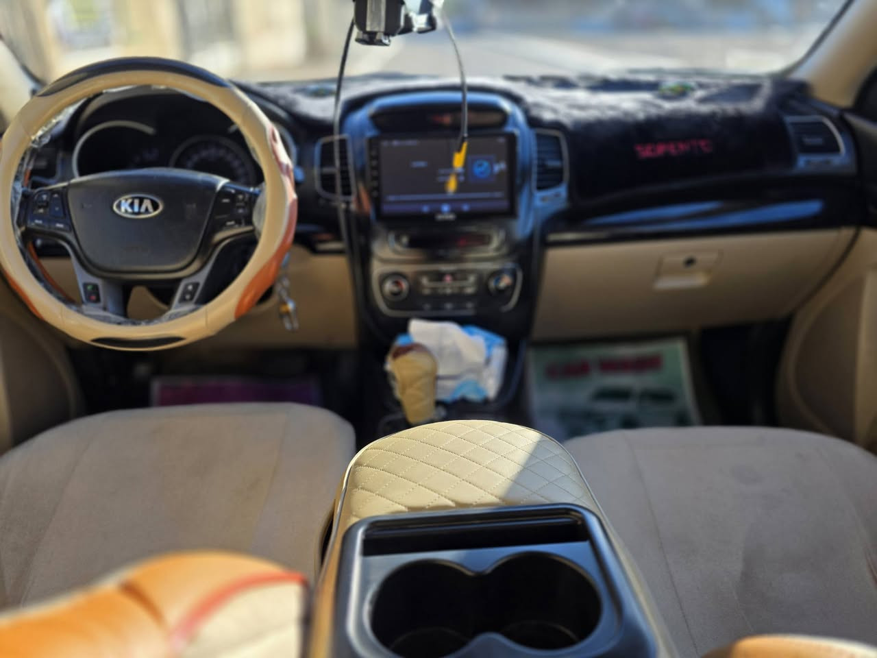 كيه سورنتو وارد خليجي رقم بصره بسمي موديل 2014
كيه سورنتو وارد خليجي رقم بصره بسمي موديل 2014 
كفاله من ضربه وصبغ وتبديل ولبارد 
كير مكينه تبريد جاهزه من كل نواحي تخم تاير كشنات وأرضيه مدوشمه 
محرك 4سلندر 2400 
نص مواصفات 
سعر 160 وقابل للتفاوض 
مكان سياره البصره المعقل 
للتواصل ***********
