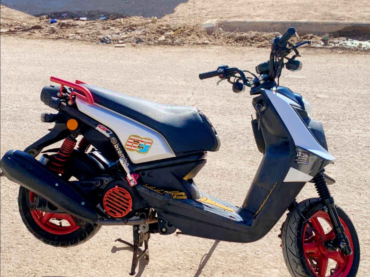 سكنس جبلي موديل 2013 الدراجه خير من الله ما بيه اي نقص ولمكينه كفاله وشرط ادير دهن ابو ال20 الف ومكينه ناعمه بس بيه العداد يشكل يشتغل ويطفه  مكاني الكوت العزيزيه  ومتواجد بلفيس وهاذه رقمي ***********
