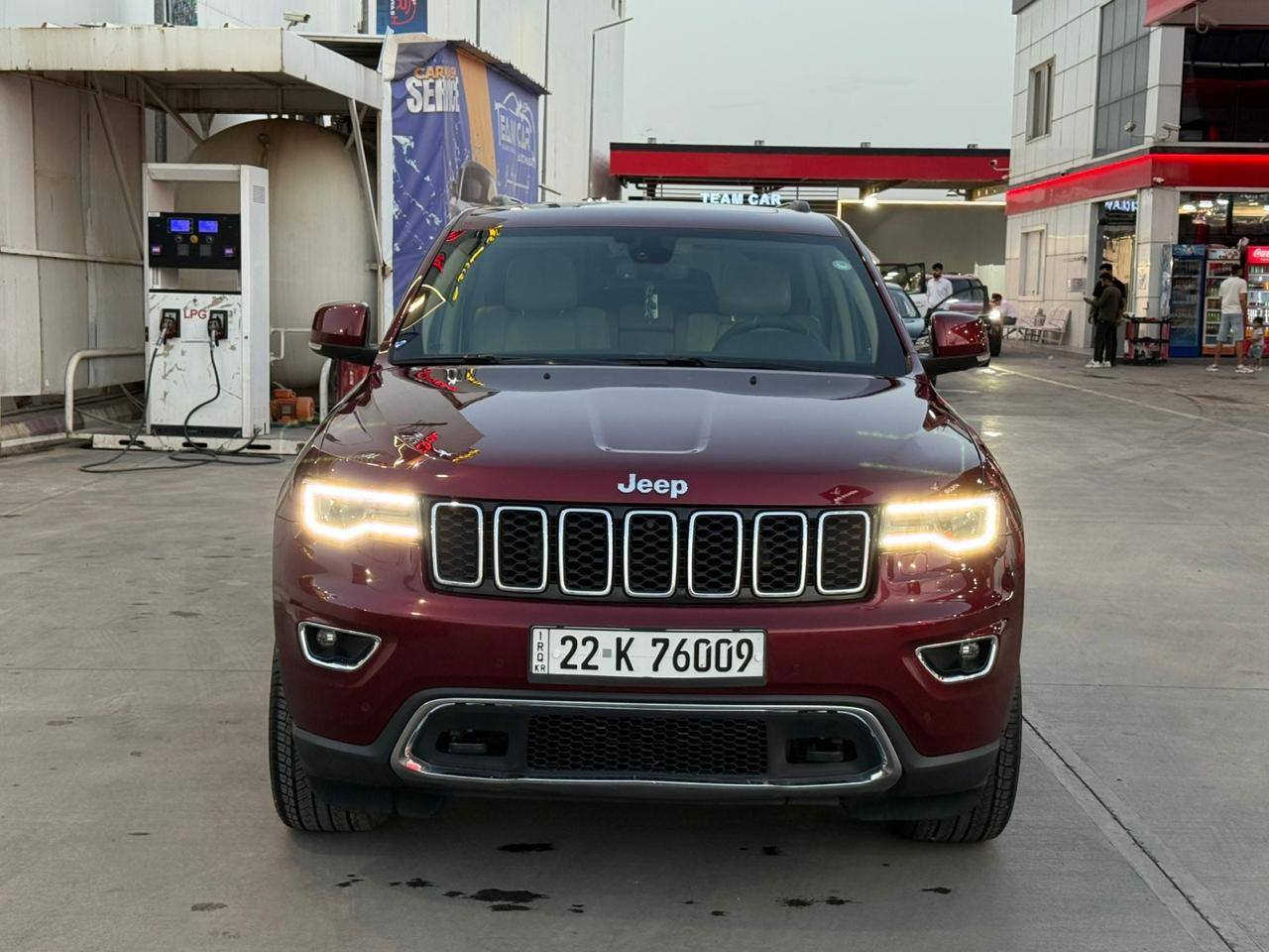 جيب خليجي وكالة هارلم لمتد
الموديل: 2019 (خليجي) .
المحرك : V6.  3.6L 
ماشيه  77 mi.
 اربيل تحويل ثاني يوم.
السياره مكفوله كفاله عامه من كلشي  فقط بارد على كد اصبع بجاملغ الخلفي. 
المواصفات :
* دفع رباعي 4x4 . . 
* تحذير النقطة عمياء ⚠ .
* سقف بانوراما على طولها. 
* ثلاث شاشات كبيرة.
* ⁠سستم صوت سماعات + دمام.
* ⁠كشنات تدفئة تبريد.  
* نظام الخرائط (GPS) .
* ستيرن كهربائي وتدفئه .    
* تشغيل عن بعد .
* صندوق كهربائي ..
* حفظ وضعيات الجلوس (ميموري) . 
* المقاعد الأمامية كهربائية .... 
* حساسات أمامية . 
* حساسات خلفية . 
* كاميرا خلفية .
* بخاخ ماء على المصابيح الامامي..
* مرايا متحسسه للضوء العالي . 
* مانع تصادم خلفي .
* بلوتوث تلفون . 
* محدد سرعة . جنطة كهرباء تشغيل عن بعد
* نظام التشغيل والاطفاء الاوتوماتيكي ( Auto Start System ) .
* نظام بريك اوتماتيكي ( Auto Break System )
السعر  270ورقة
التواصل ***********
