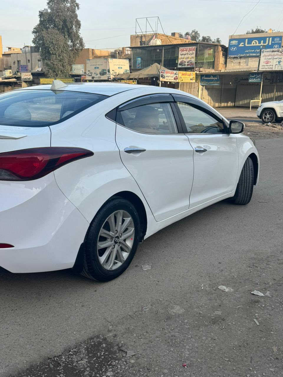 السلام عليكم النترا 2015 خليجيه بغداد بسمي هزه ورقم جديد جاهزه السياره محرك 1800 مقفول بدون فتح الكير بدون فتح السياره بلاديه كله وفول مواصفات فتحه تبريد قطعتين اشاير بل مري ومري شفط معروفه الفول من عده البصمه حداديه تخم تاير كهربائيات سعره 115 مكانه الكرخ بيها فقط 3 قطع صبغ بدون دواخل رش فقط *********** علما اخوان مكلف بنشر
