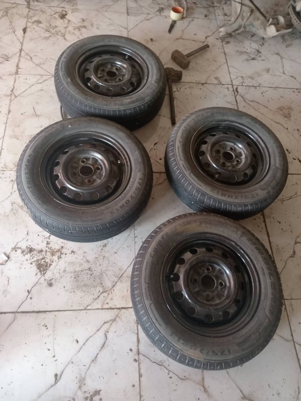 سلام عليكم تخم تاير ويل تايرات صالهن 20يوم من شادهن لا بنجر ولا ركعه ويل مصبوغ حراري لا عاواج ولاكلشي بيهن مكفولات مكاني كربلاء ***********
