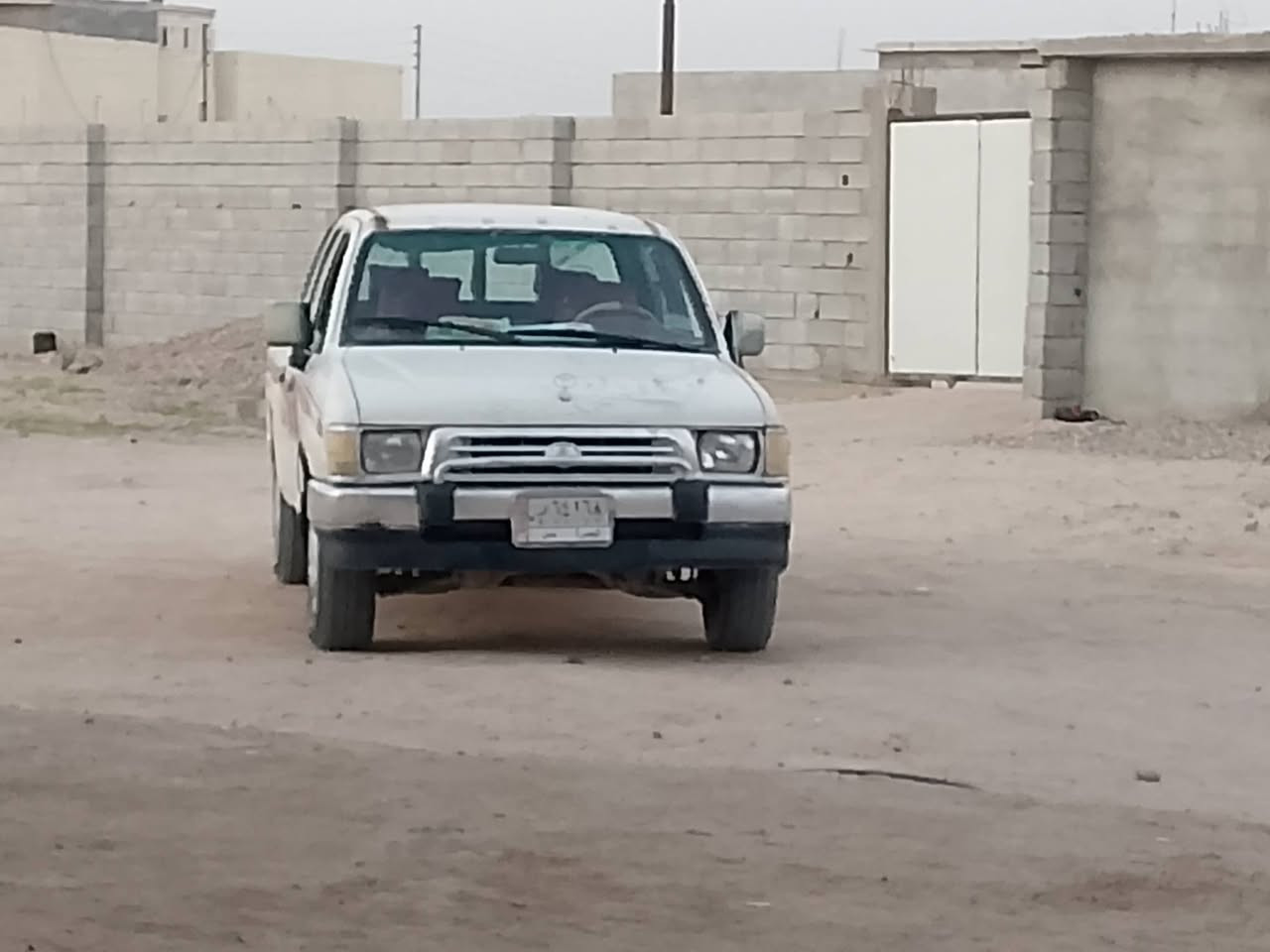 السلام عليكم 
للبيع بيكم جمره موديل 2001 فول مواصفات داخل احمر جام كهربائي باور استيرن چكمجتين مكينه وگير كفاله السياره مكفوله من الگلبه والتچيه المكينه البيضه الاصليه مكفوله من التنقيص والتبخير كير كهربائي 
رقم بصره 
المكان البصره الزبير 
الشراي يتصل ويدلل ***********
