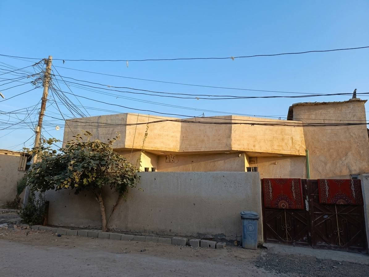 🌟 فرصة ما تتعوّض 🏠بيت جاهز للسكن في الأمين الثانية!
📍 الموقع: الأمين الثانية – قرب شبكة الكهرباء الأولى
📐 المساحة: 150 متر²

🔸 تفاصيل العقار:
✅ بناء تجاوز – صب مسلح كامل
✅ غرفتين نوم (4×5)
✅ صالة راقية + استقبال
✅ أرضيات بورسلين
✅ جدران الصالة سيراميك
✅ سقف صب مسلح
✅ خدمات كاملة: كهرباء ⚡ + مي 💧 + مجاري ✴️ إنترنت 🛜

💰 السعر: 48 مليون – وبي مجال  🔄

📞 للاستفسار والتواصل:
📱 ***********
