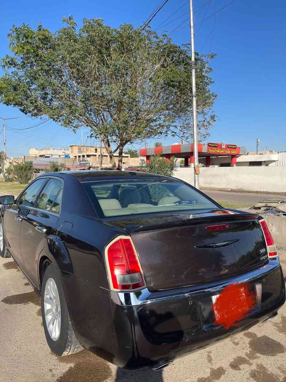 السلام عليكم للبيع كرايسلر 2012 كلييين مواصفات معروفه رقم بغداد باسمي جاهزه مابيه اي نقص السعر173$ ***********
