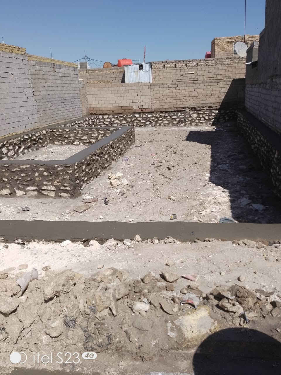 سلام عليكم شغل حسب طلب كرسته وعمل بس عمل تكحيل جهتين وانسب لسعار ***********
