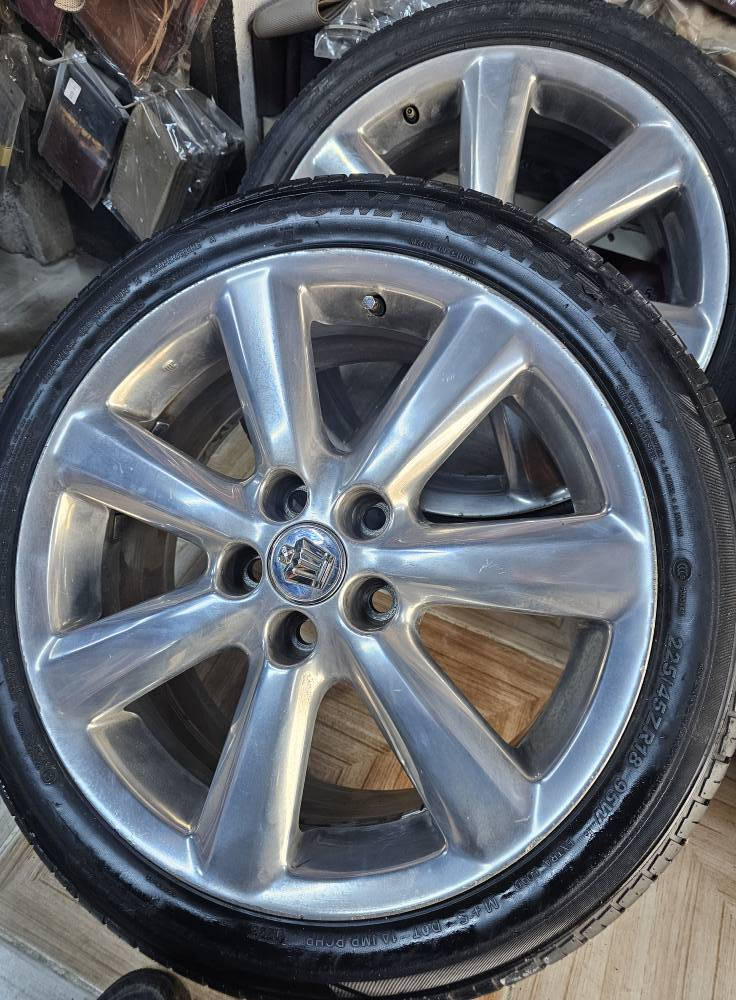 سلاوتان لێبێت تایەو ویلی دینگەی بیلاد ستیل بۆ  بۆ فرۆشتن زۆر تازەن
***********
